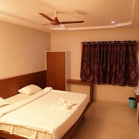 Swagath Residency Kakinada Bagian luar foto