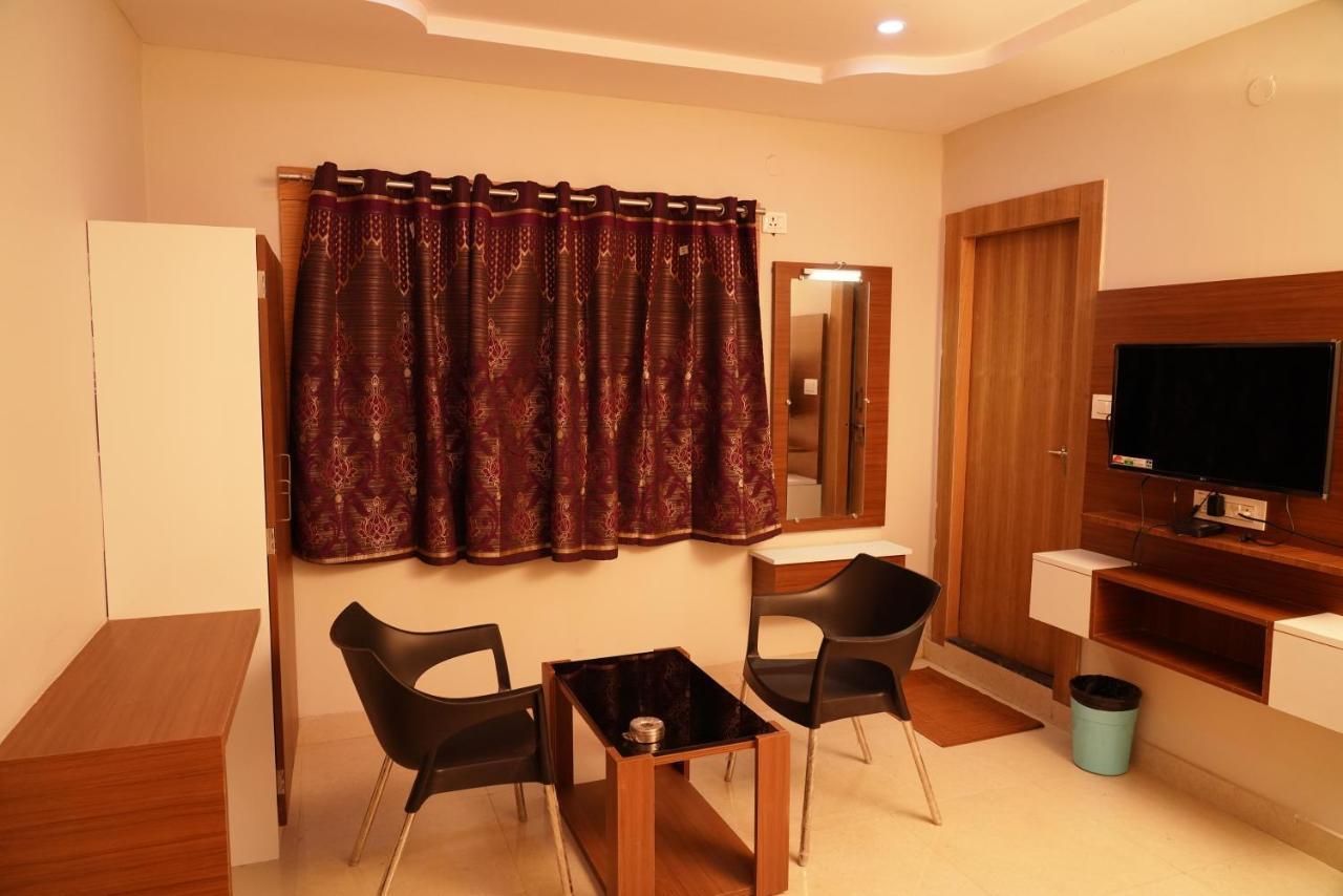 Swagath Residency Kakinada Bagian luar foto