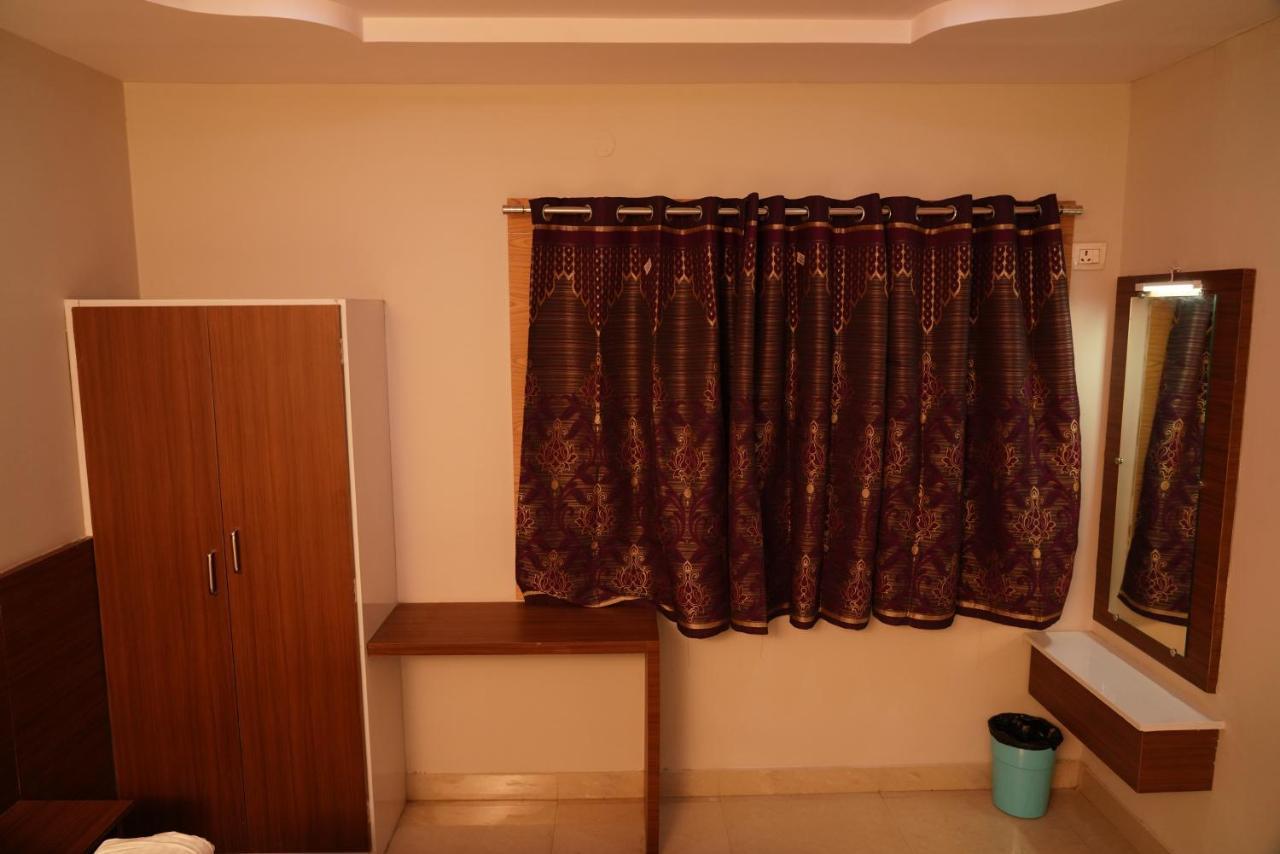 Swagath Residency Kakinada Bagian luar foto
