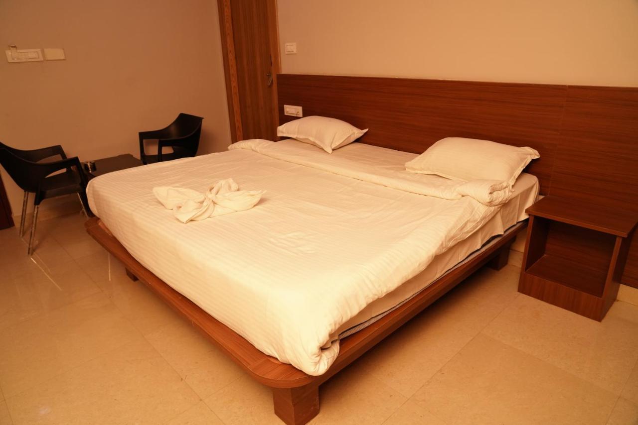 Swagath Residency Kakinada Bagian luar foto