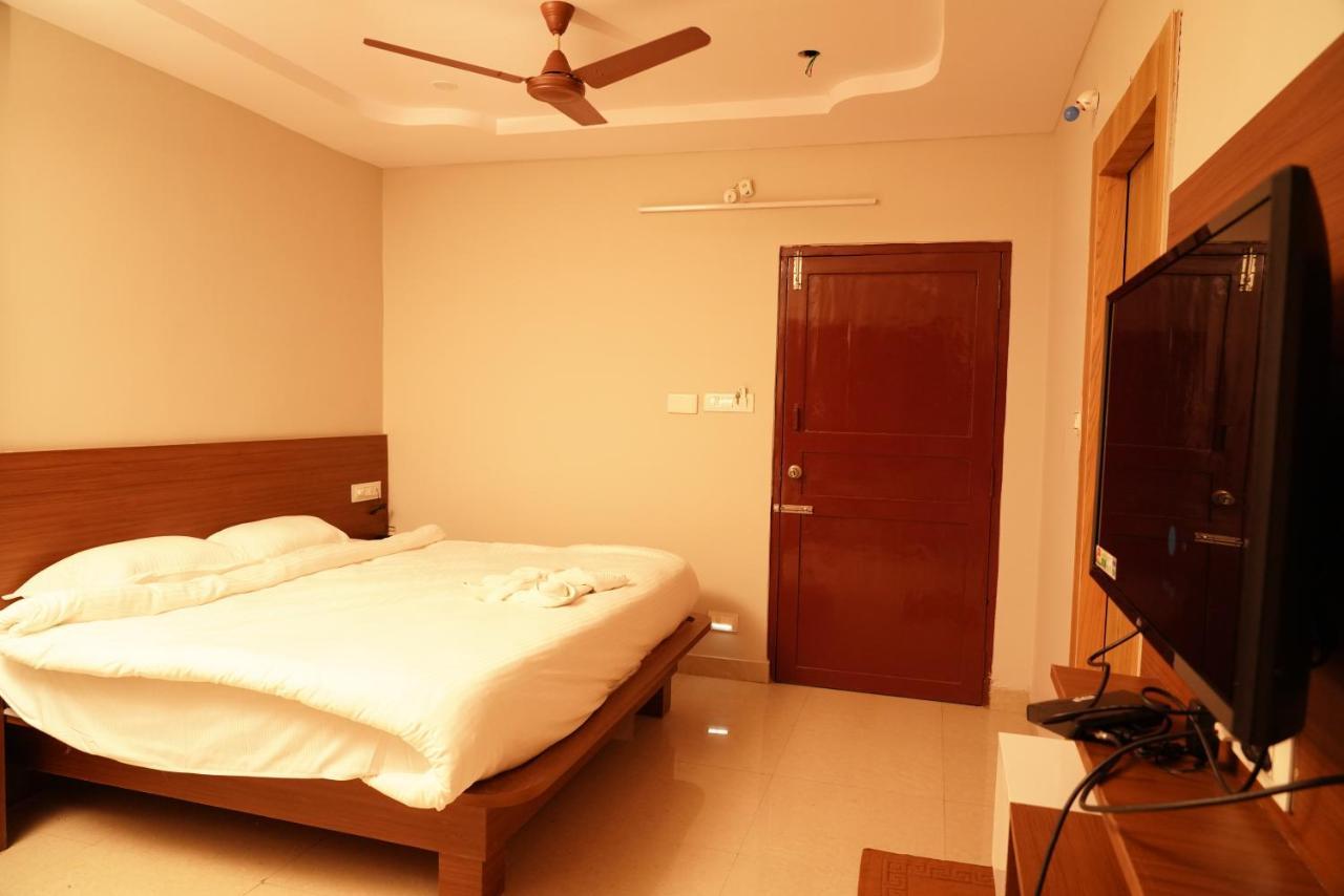 Swagath Residency Kakinada Bagian luar foto