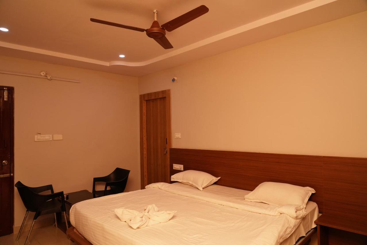 Swagath Residency Kakinada Bagian luar foto